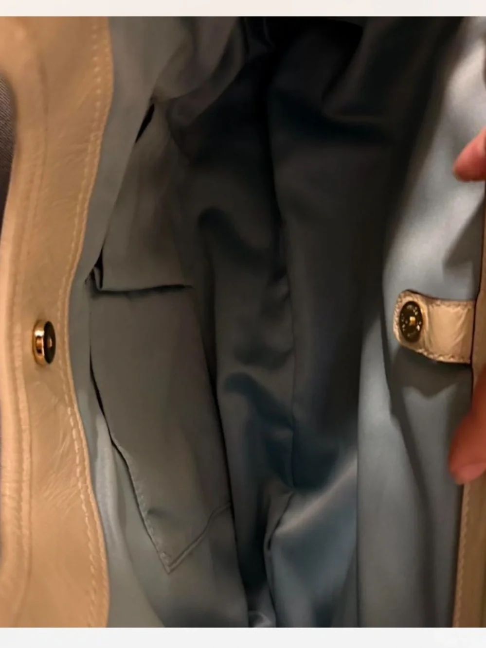 Coach Ergo 2010 White Cream Kisslock Elegant Women’s White Leather Shoulder Bag - Picture 8 of 8